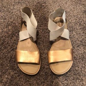 Sorel Ella sandals in copper and white